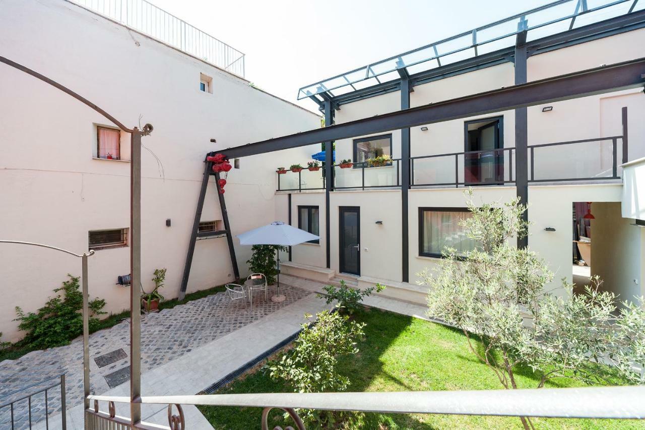 Il Giardino Dell'argano Rosso * Rom